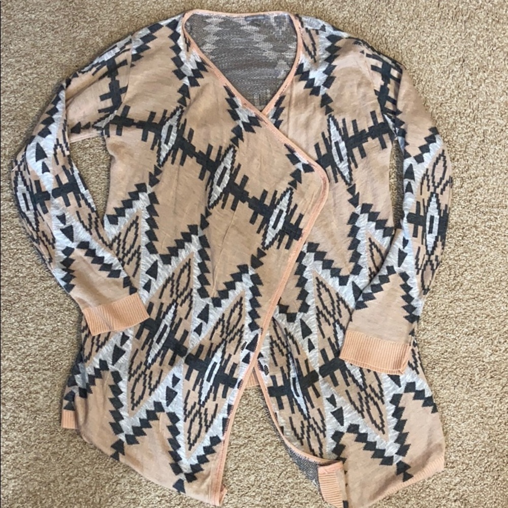 Size XL pink/grey Aztec print sweater